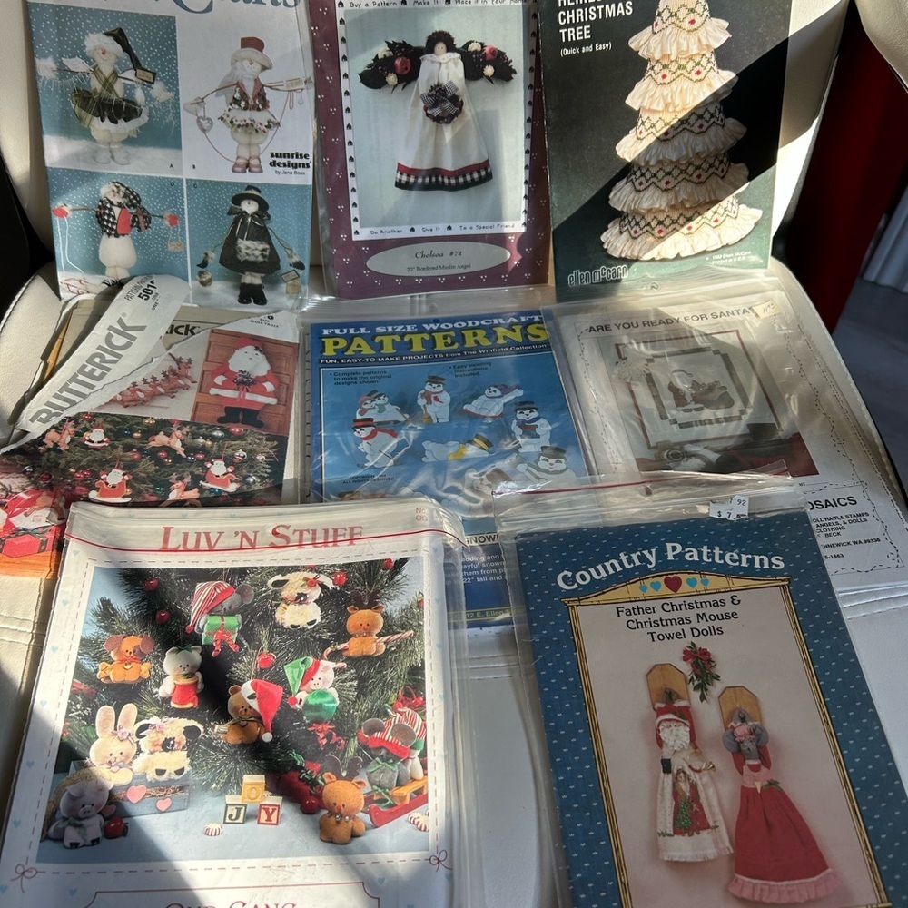 4/$100 Assorted Christmas Craft sewing Patterns set of 7 🪡